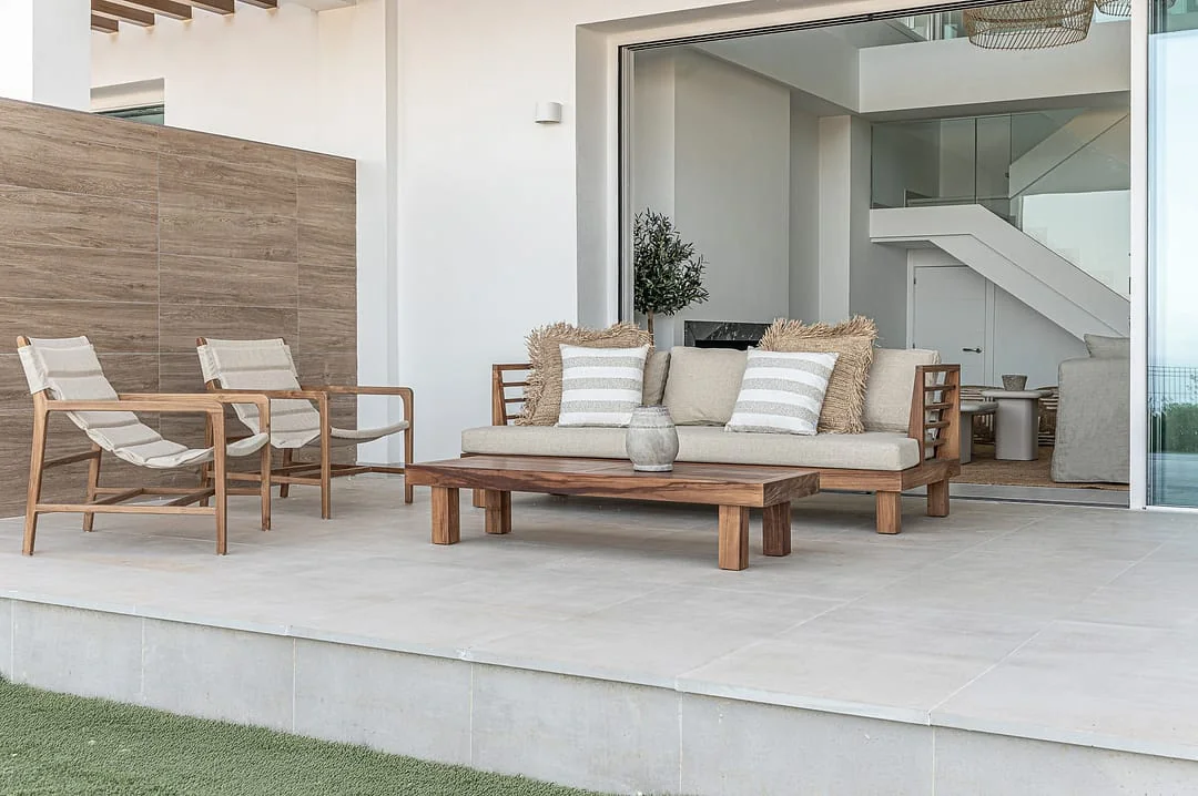 Ground-floor Terrace & Garden
